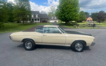Chevrolet-malibu-1971-yellow-4