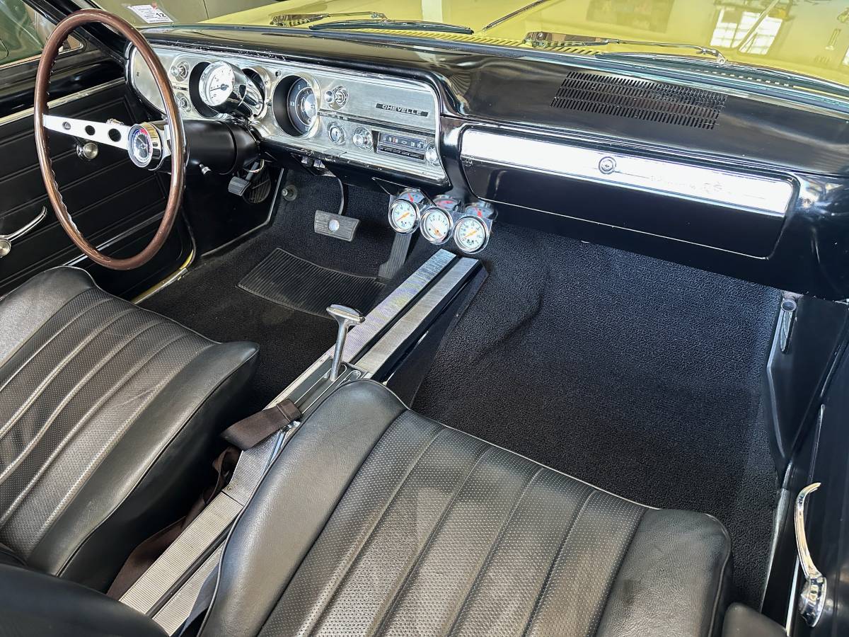 Chevrolet-malibu-ss-convertible-1965-14