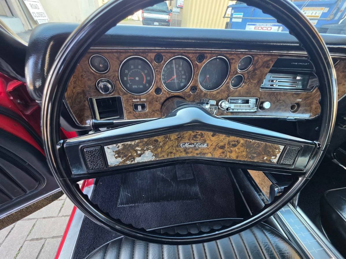 Chevrolet-monte-carlo-1970-red-17