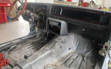 Chevrolet-monte-carlo-1984-grey-16