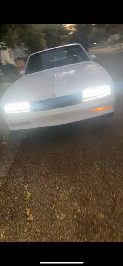 Chevrolet-monte-carlo-ss-1984-white-16