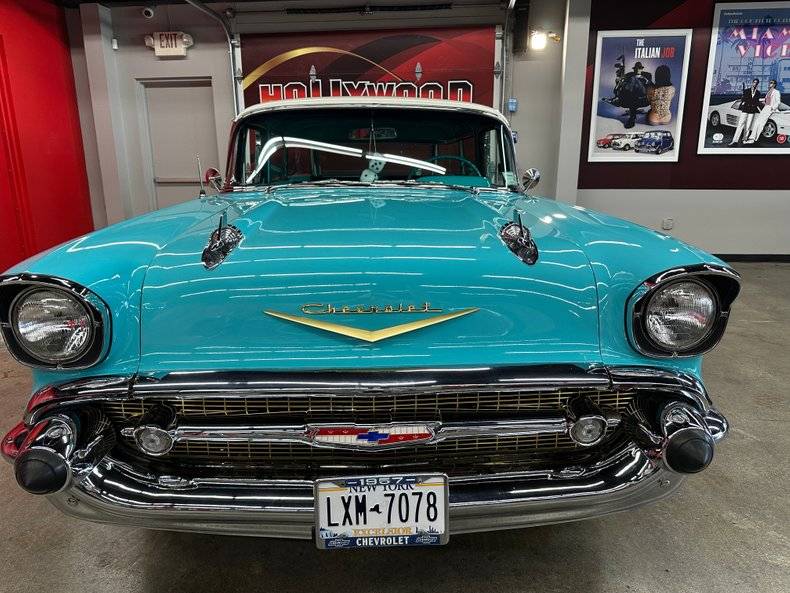 Chevrolet-nomad-bel-air-1957-blue-2