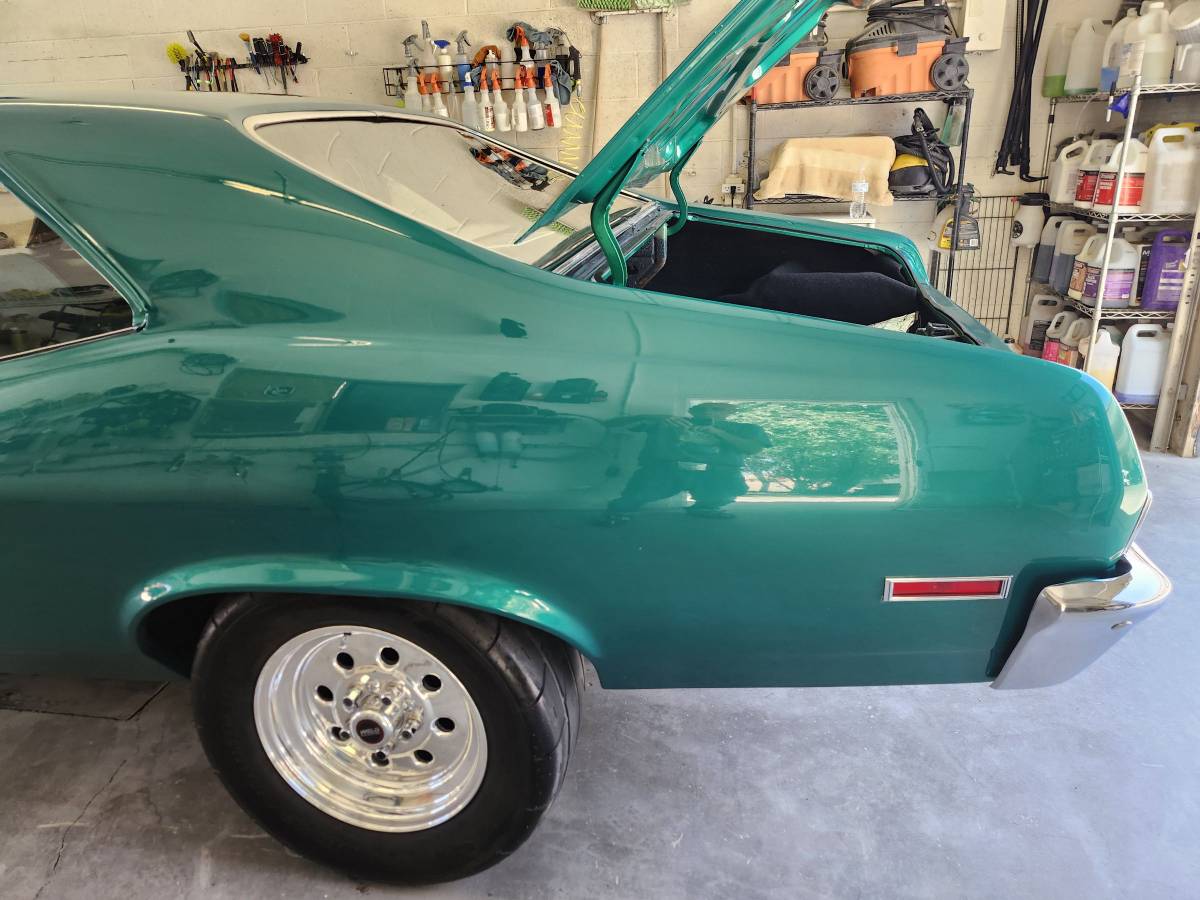 Chevrolet-nova-1970-green-18