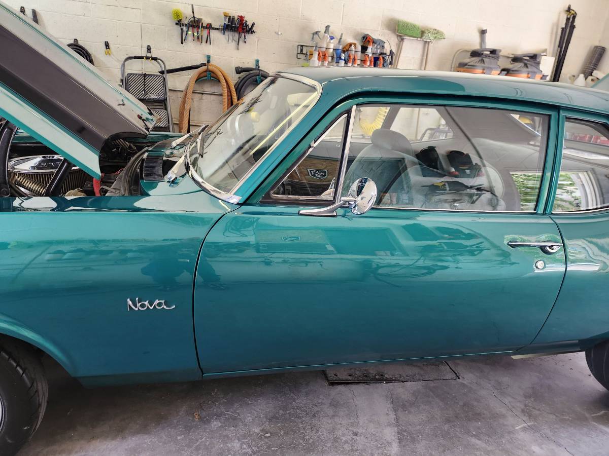 Chevrolet-nova-1970-green-20