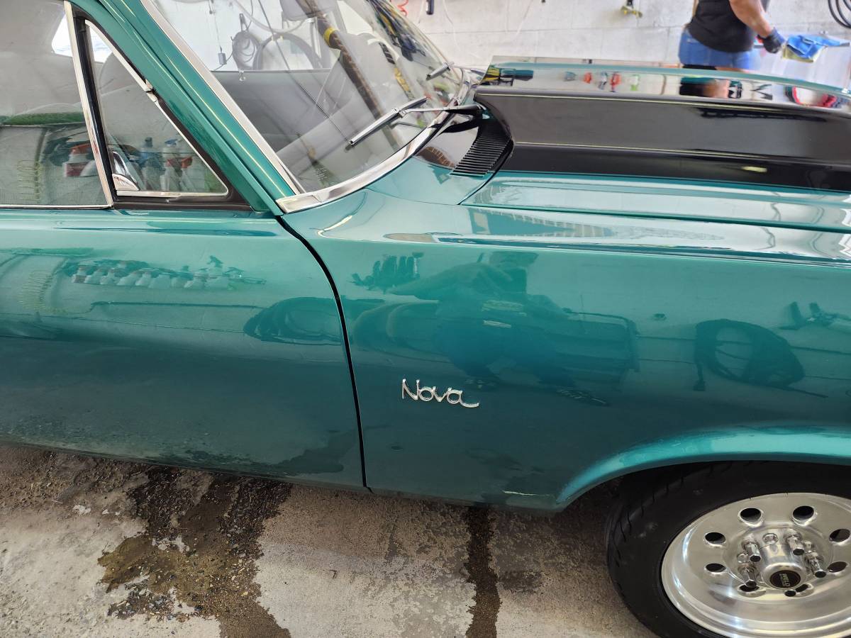 Chevrolet-nova-1970-green-22
