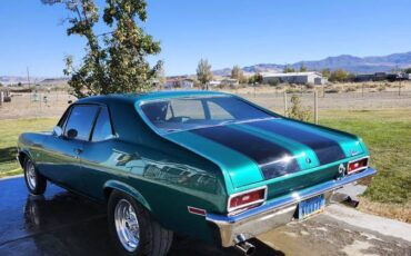 Chevrolet-nova-1970-green