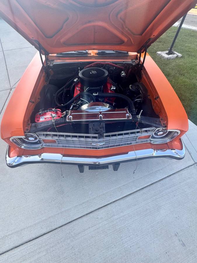 Chevrolet-nova-1974-orange-11