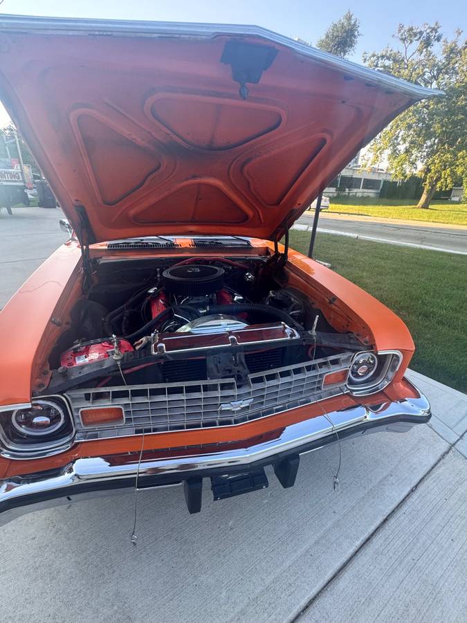 Chevrolet-nova-1974-orange-12