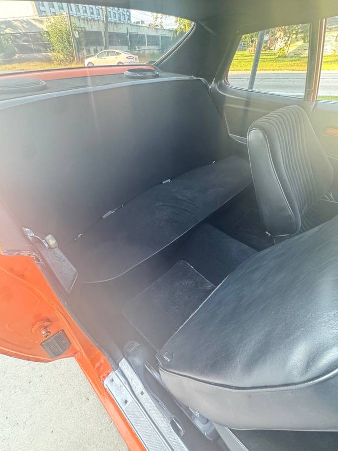 Chevrolet-nova-1974-orange-13