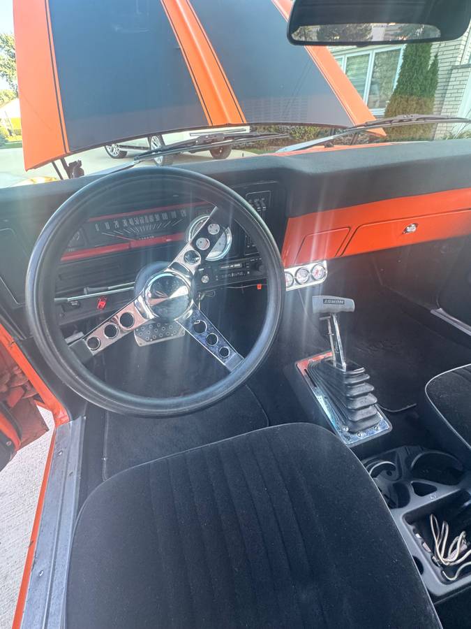 Chevrolet-nova-1974-orange-17