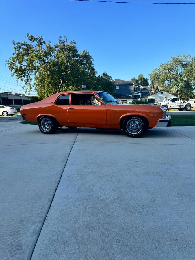 Chevrolet-nova-1974-orange-3