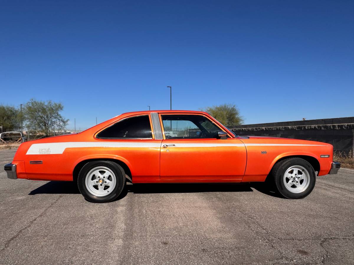 Chevrolet-nova-1978-orange-10