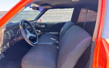 Chevrolet-nova-1978-orange-14