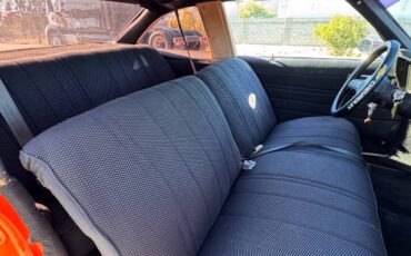 Chevrolet-nova-1978-orange-19