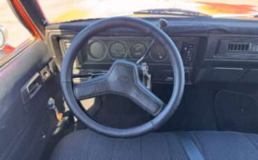 Chevrolet-nova-1978-orange-2