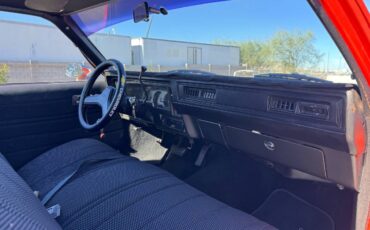 Chevrolet-nova-1978-orange-20