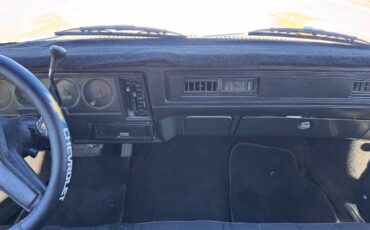 Chevrolet-nova-1978-orange-3