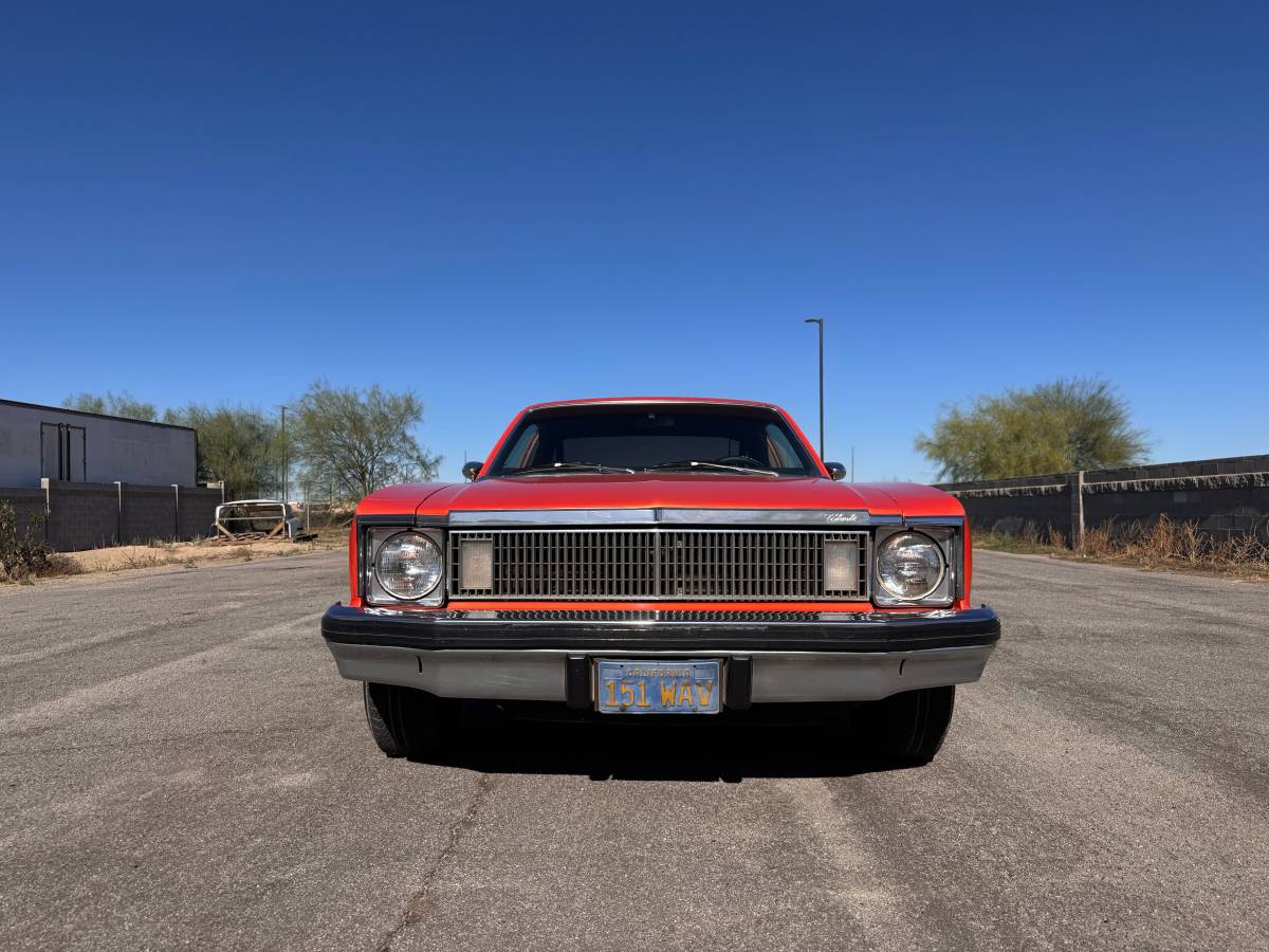 Chevrolet-nova-1978-orange-4