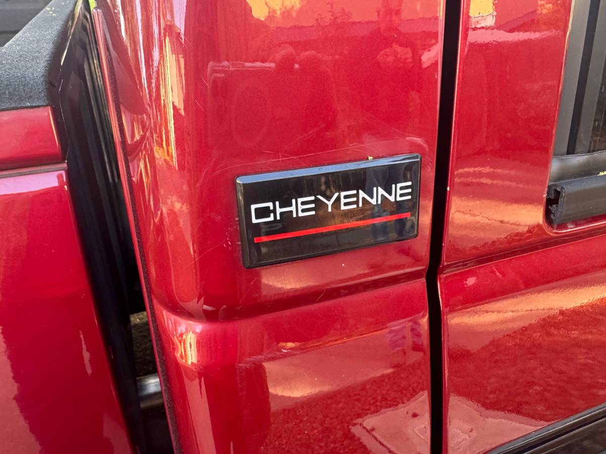 Chevrolet-obs-cheyenne-short-bed-1990-red-5