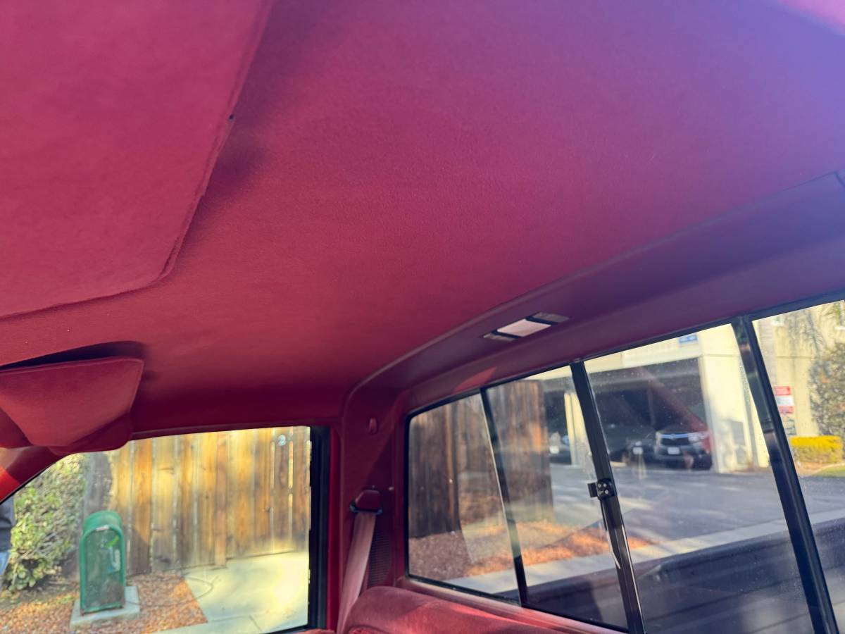 Chevrolet-obs-cheyenne-short-bed-1990-red-6