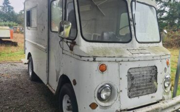 Chevrolet-p30-1965-white-1