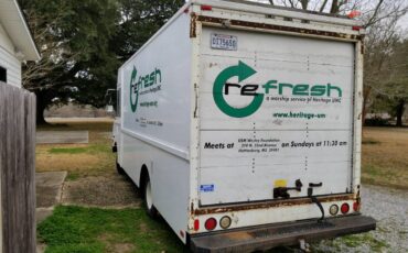 Chevrolet-p30-diesel-1993-white-10