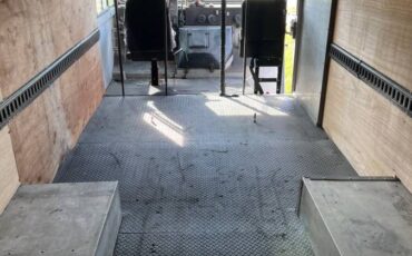 Chevrolet-p30-diesel-1993-white-16