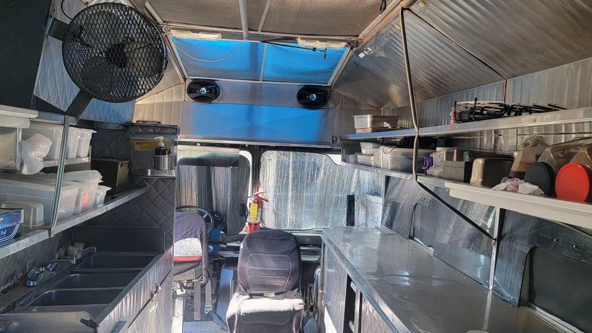 Chevrolet-p30-wyss-1985-yellow-2