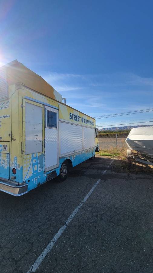 Chevrolet-p30-wyss-1985-yellow-5