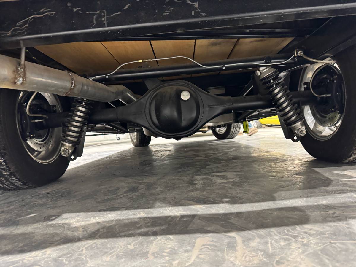 Chevrolet-panel-truck-1938-black-20