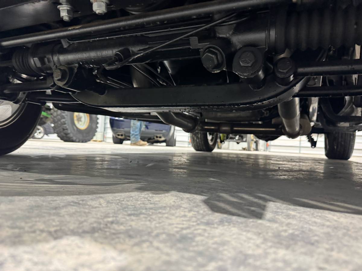 Chevrolet-panel-truck-1938-black-25