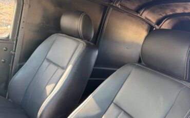 Chevrolet-panel-truck-1938-black-32