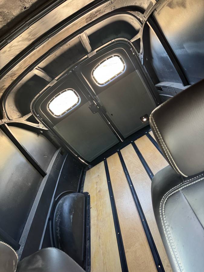 Chevrolet-panel-truck-1938-black-38