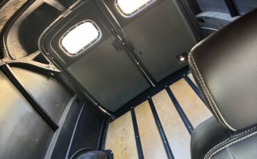 Chevrolet-panel-truck-1938-black-8