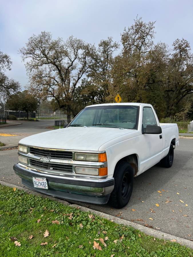 Chevrolet-pickup-1994-white-1