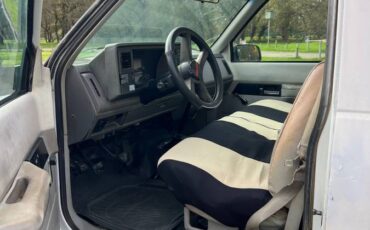 Chevrolet-pickup-1994-white-3