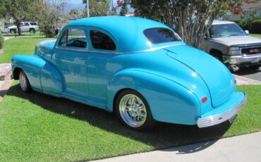 Chevrolet-roadmaster-coupe-1948-blue-1