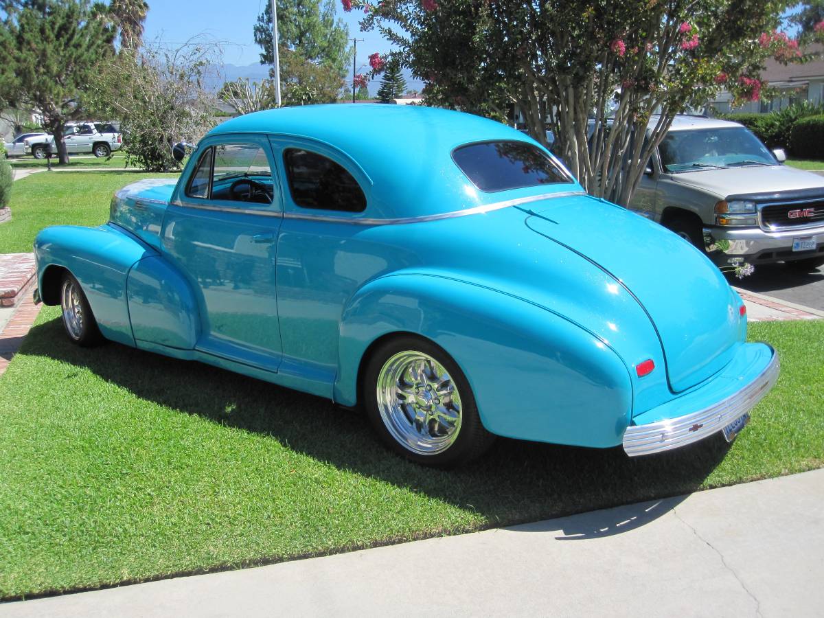 Chevrolet-roadmaster-coupe-1948-blue-1