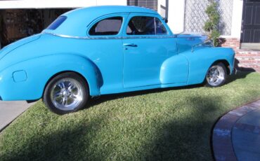Chevrolet-roadmaster-coupe-1948-blue-4