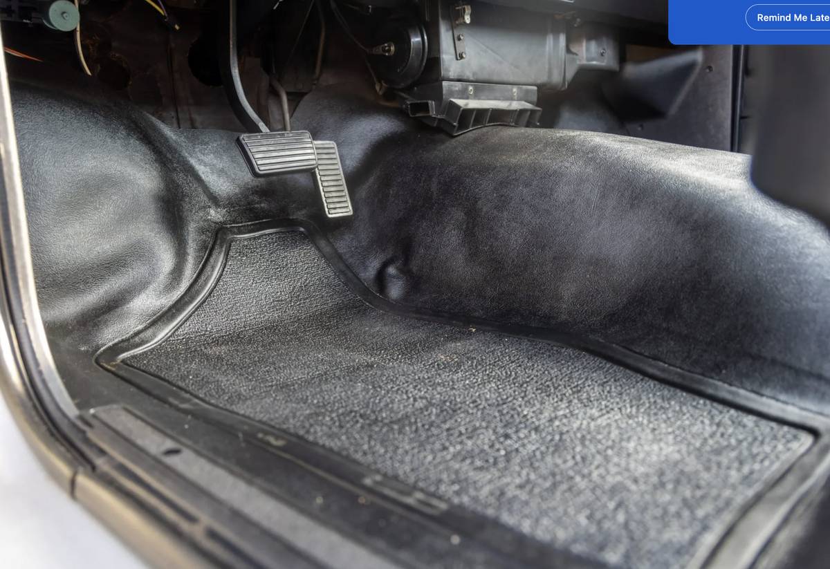 Chevrolet-s-10-pickup-1985-silver-15