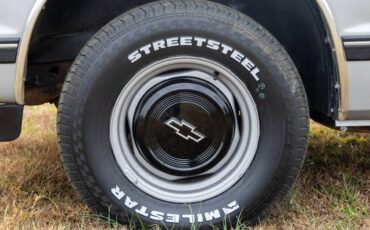 Chevrolet-s-10-pickup-1985-silver-19