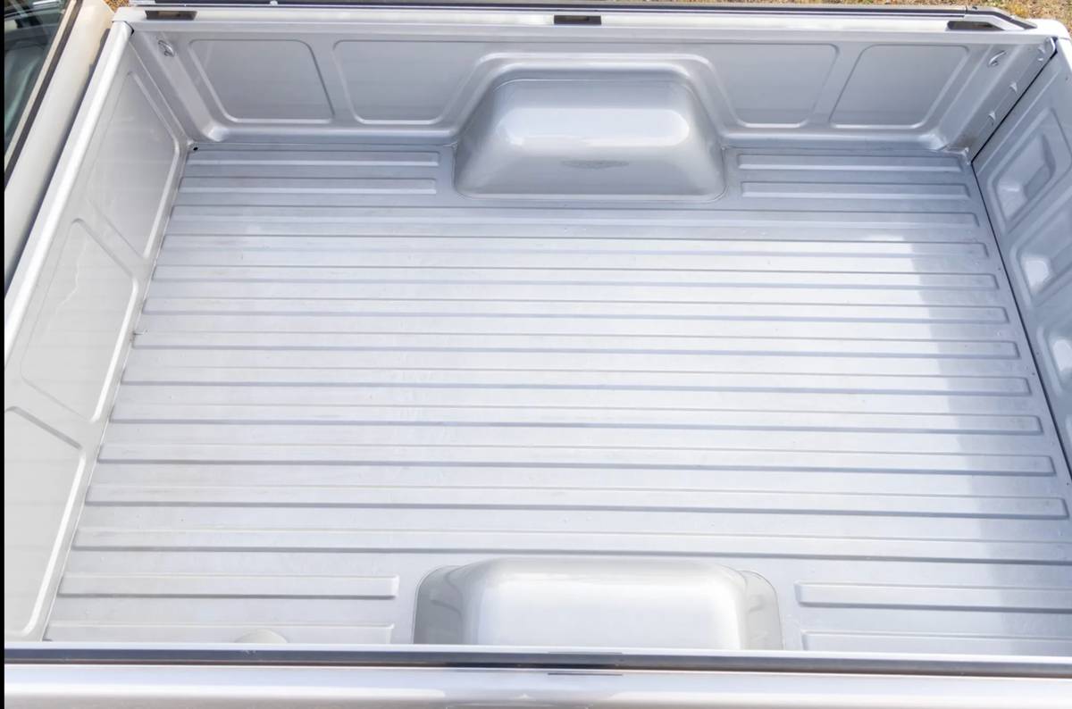 Chevrolet-s-10-pickup-1985-silver-20