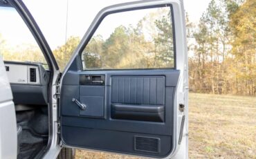 Chevrolet-s-10-pickup-1985-silver-23