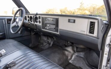 Chevrolet-s-10-pickup-1985-silver-5