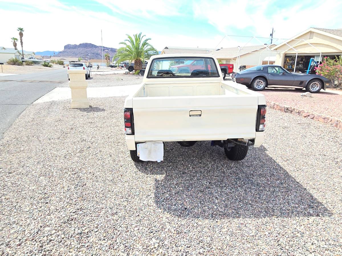 Chevrolet-s-10-pickup-4x4-ext-cab-1988-custom-3