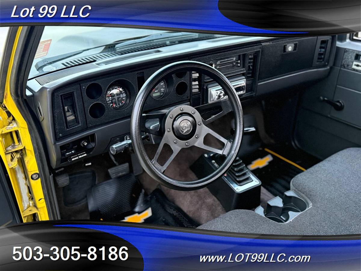 Chevrolet-s-10-s10-built-357-v8-tubbed-weld-wheels-1982-yellow-11