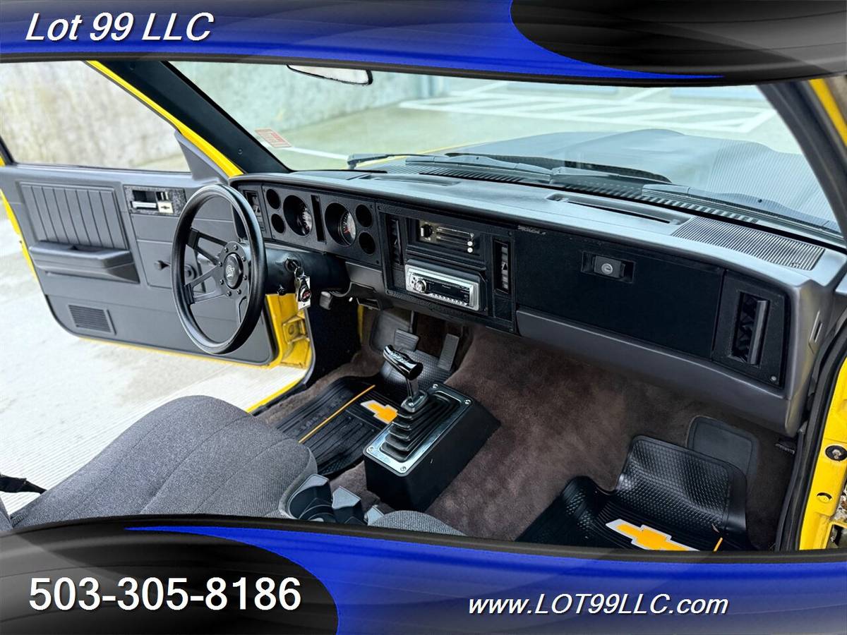 Chevrolet-s-10-s10-built-357-v8-tubbed-weld-wheels-1982-yellow-14