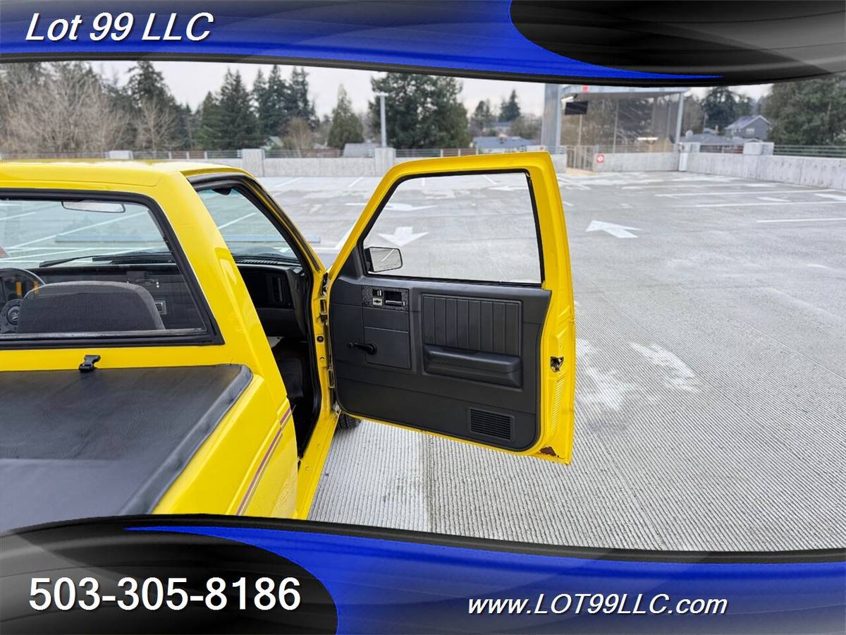 Chevrolet-s-10-s10-built-357-v8-tubbed-weld-wheels-1982-yellow-16