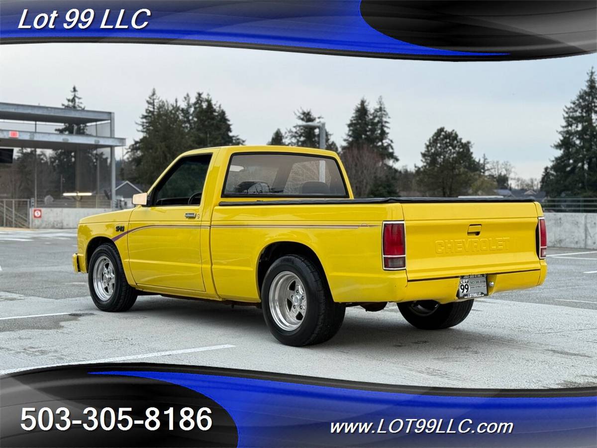 Chevrolet-s-10-s10-built-357-v8-tubbed-weld-wheels-1982-yellow-9
