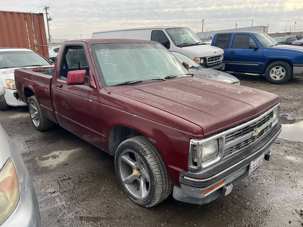 Chevrolet-s10-pickup-1991-red-1